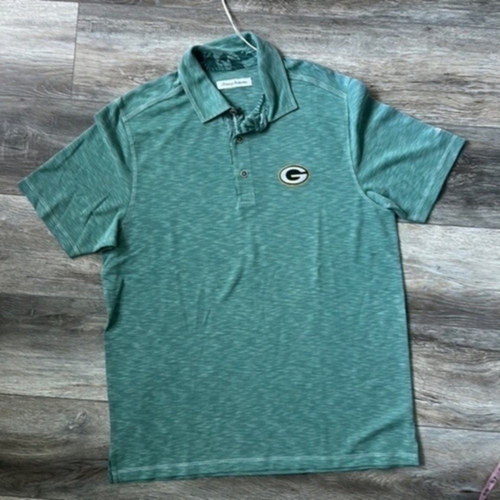 NWT NFL shirt polo style green size Medium Tommy Bahama